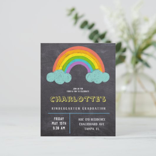 Chalkboard Rainbow Kinder Budget Afstuderen Invite (Staand voorkant)