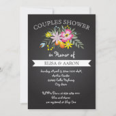 Chalkboard roze bloemen bruiloft koppels douche kaart (Voorkant)