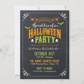 Chalkboard rustieke Spooktacular Halloween Party Kaart (Voorkant)