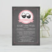 Chalkboard Schoenen Meisjes Baby shower Uitnodigin Kaart (Staand voorkant)