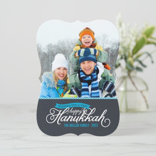 Chalkboard Script Hanukkah-fotokaart Feestdagenkaart (Staand voorkant)