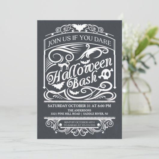 Chalkboard Spooky Gothic Halloween Invitation Kaart (Staand voorkant)