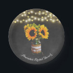 Chalkboard Sunflower Mason Jar Vrijgezellenfeest Papieren Bordje<br><div class="desc">Chalkboard Sunflower Mason Jar Vrijgezellenfeest Party Borden - bevat een geprinte achtergrond van het alkboard met tekenverlichting en een moeraspot gevuld met zonnebloemen die is voorzien van een afbeelding met schoot en kant.  Bekijk het volledige collectie in dit ontwerp hieronder.</div>