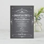 Chalkboard w Photo Graduation Party Invitation Kaart (Staand voorkant)