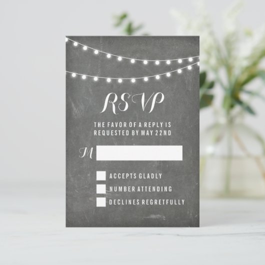 Chalkboard Zomer String Licht Bruiloft RSVP Kaartje (Staand voorkant)