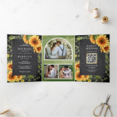 Chalkboard zonnebloemen FotoArch QR Code Weddensch Drieluik Uitnodiging (Binnen)