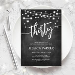 Chalkboard Zwart Wit 30ste verjaardagsfeestje Kaart<br><div class="desc">Uitnodiging voor het 30e verjaardagsfeestje. Elegant zwart-wit ontwerp met krijtbordpatroon. Classy moderne uitnodigingskaart met feeërieke snaarlampen en scriptlettertype. Perfect voor een stijlvolle dertigste dagviering. Personaliseer met je eigen gegevens. Kan voor om het even welke leeftijd worden aangepast! Gedrukte Zazzle-uitnodigingen of direct download digitale afdrukbare sjabloon.</div>