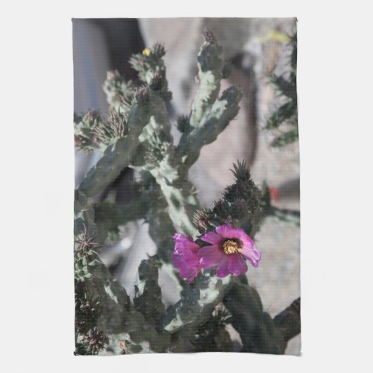 Challa Cactus in bloom Theedoek (Verticaal)