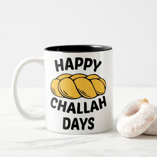 Challah Bread, Chanukah, Happy Challah Days Tweekleurige Koffiemok (Met donut)