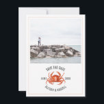 Chambray Crab Rustic Wedding Photo Save The Date<br><div class="desc">Een rustige nautische bruiloft sparen de datum met een illustratie van een rode krab met douanefoto op voorzijde. Achterzijde is een door waterverf geïnspireerd ontwerp met een chambray kleur.</div>