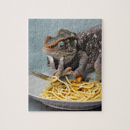 Chameleon Eating Spaghetti Jigzaag Puzzle Legpuzzel (Verticaal)