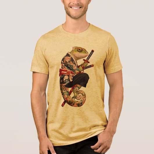 Chameleon Samurai – Getatoeëerde krijger met Katan Tri-Blend Shirt (Voorkant)