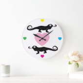 Chameleons and Rainbow Hearts Round Clock Grote Klok (Huis)