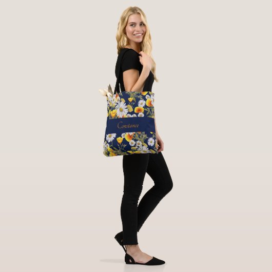  Chamomile & Poppies Patroon op maat Tote Bag (Op model)