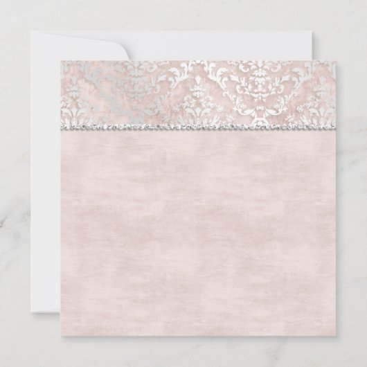 Champagne Glimmer Damask Bruiloftsuitnodiging Kaart (Achterkant)