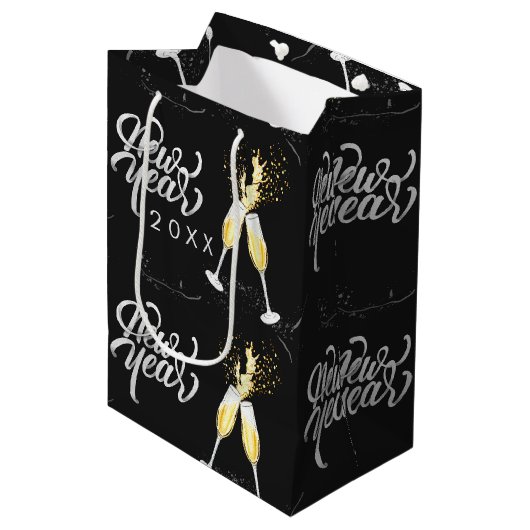 Champagne Gold Black Wine Glass Confetti Moderne G Medium Cadeauzakje (Voorkant Gekanteld)