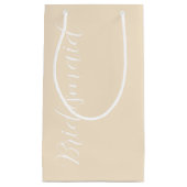 Champagne Kleur Gestileerde Script Bruidsmeisje Klein Cadeauzakje (Voorkant)