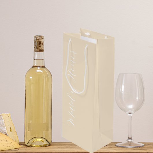 Champagne Kleur Gestileerde Script Bruidsmeisje Wijn Cadeautas