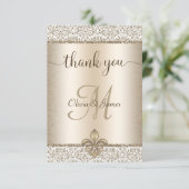 Champagne Monogram Fleur de Lis Wedding Bedankkaart (Staand voorkant)