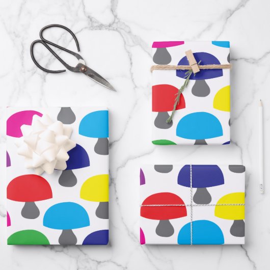 Champignonkleurig paddenstoelenpatroon inpakpapier vel (Voorkant)