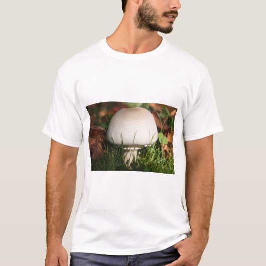 Champignons in een bos t-shirt (Voorkant)