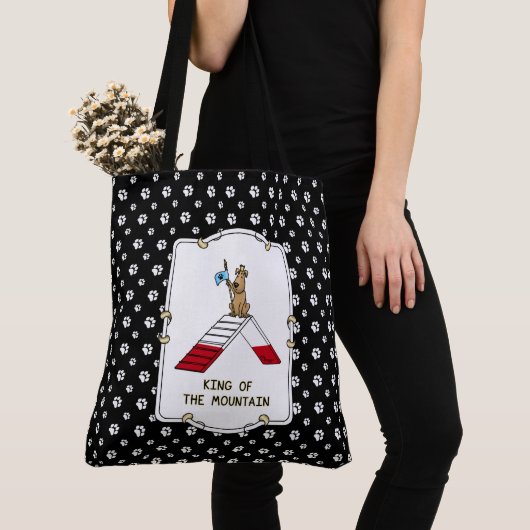 Champion koning van de berghondenbehendigheid grap tote bag (Dichtbij)