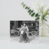 Champion Motorcycle Racer, 1922 Briefkaart (Staand voorkant)