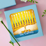 Chanoeka Geel Goud Menorah Blauwgroen Blauw Custom Vierkante Sticker<br><div class="desc">Een close-upfoto van een heldere, kleurrijke, gele gouden menorah-foto helpt je om op de feestdag van Hanukkah te genieten. Voel de warmte en de vreugde van het vakantieseizoen als je deze verbluffende, kleurrijke Hanukkah-sticker gebruikt. De kaarten, stempels, canvas tassen, dienende dienbladen, en andere producten zijn beschikbaar in mijn "Hanukkah Colorful,...</div>