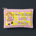 Chanoeka  in Pink Tootsie Speelt Dreidel Etui<br><div class="desc">Chanoeka in Pink Tootsie Speelt Dreidel Game, Pouch. Alle ontwerpelementen kunnen worden bewerkt. Bewerkbare tekst wijzigen met uw favoriete lettertypestijl, -kleur en -grootte. Vul je zakje met dreidels en speel traktaties. Game on!!! Fijne Chanoeka! Tas Type: Print Cut Naai Kleine Accessoirezak Onze zakjes zijn er in twee maten en kunnen...</div>