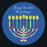 Chanoeka Kleurrijke Menorah Chanoeka Ronde Sticker<br><div class="desc">Kleurrijke, vrolijke Chanoeka, Chanoeka Stickers rond. Veel plezier met het gebruik van deze stickers als taarttoppers, cadeau-labels, envelopzegels, favoriete tassluitingen of wat je festiviteiten ook doet rocken! Personaliseer door tekst te verwijderen en uw eigen woorden toe te voegen, met behulp van uw favoriete lettertypestijl, -grootte en -kleur. Achtergrondkleur kan ook...</div>