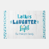 Chanoeka Latkes Lachen Lichtblauw en Wit Hout Deurmat (Voorkant)