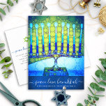 Chanoeka Modern Script Blauw Groen Menorah Stijlvo Feestdagenkaart<br><div class="desc">"Vrede, liefde, Hanukkah". Een close-upfoto illustratie van een heldere, kleurrijke, blauwe groene artsy menorah op een getextureerde blauw marineschandaal helpt je om mee te doen aan de vakantie van Hanukkah. Voel de warmte en de vreugde van het vakantieseizoen als je dit prachtige, kleurrijke briefkaart van de Hanukkah-groet stuurt. De bijbehorende...</div>