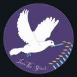 Chanoeka Stickers (1 1/2"/3")"Dove Menorah/Gold"<br><div class="desc">Chanoeka / Vakantie stickers, personaliseren. "Dove Lighting Menorah/Gold Glitter" Kies uit 1 1/2" en 3" stickers. Personaliseer door tekst te verwijderen en te vervangen door uw eigen bericht. Kies uw favoriete lettergrootte, stijl en kleur. Bedankt voor het stoppen en winkelen door! Uw bedrijf wordt zeer gewaardeerd! Fijne Chanoeka! Vorm: Classic...</div>