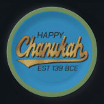 Chanukah Happy Retro Groene Trim Papieren Bordje<br><div class="desc">Chanukah Happy Retro Green Trim Paper Borden. Vervang tekst door je eigen bericht. Gebruik uw favoriete lettertypestijl, -kleur en -grootte. Achtergrondkleuren kunnen worden gewijzigd. Bedankt voor het stoppen en winkelen door. Zeer gewaardeerd! Fijne Chanoeka/Chanoeka! Grootte en Stijl: 9"Rond Document Bord Gooi een spectaculair partij met volledig klantgerichte document borden om...</div>