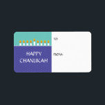 Chanukah Menorah Gift Label<br><div class="desc">Steek de menora aan en deel je vreugde over Chanoeka. Een vakantiebericht bekroond door een volledig verlichte Chanoeka menorah prints tegen paarse en blauwgroen panelen met een subtiel cirkelpatroon. Een leuke manier om cadeaus te geven alle acht nachten! Verkrijgbaar in alternatieve kleuren met bijpassende producten.</div>