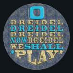 Chanukah "O Dreidel Dreidel.." Stickers Round<br><div class="desc">Chanukah/Hanukkah "O Dreidel Dreidel Now Dreidel We will Play"/Gold, Blue" Stickers. Veel plezier met het gebruik van deze stickers als taart-toppers, ten gunste van de sluiting van de tas, of wat voor rotsen je festiviteiten ook mogen hebben! De achtergrond kan worden gewijzigd door uit een grote selectie van kleuren te...</div>