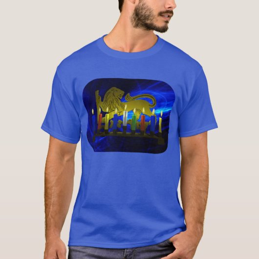 Chanukkah Brass Lion Menorah T-shirt (Voorkant)