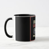 Chaos & Caffeïne Grappige Retro Ouderschap Moeder  Mok (Links)