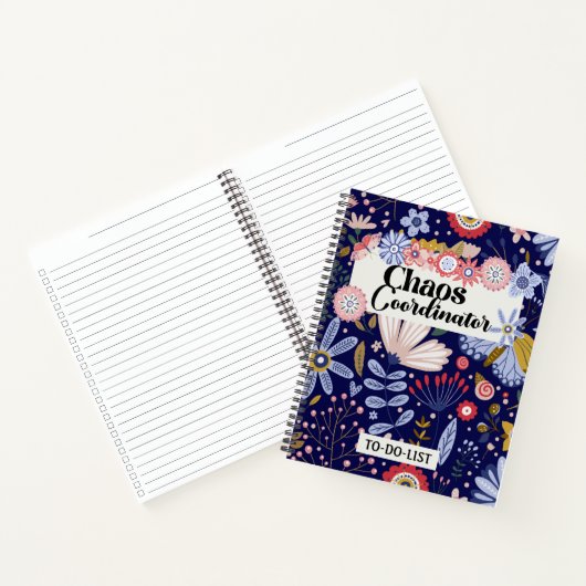 Chaos-coördinator om lijst te doen notitieboek (Binnen)