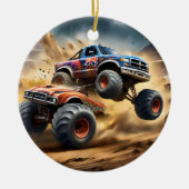 Chaos op wielen: Monster Truck slaat Derby Keramisch Ornament (Voorkant)