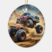 Chaos op wielen: Monster Truck slaat Derby Keramisch Ornament (Links)