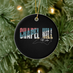 Chapel Hill North Carolina Cool Retro Verweerd  Keramisch Ornament