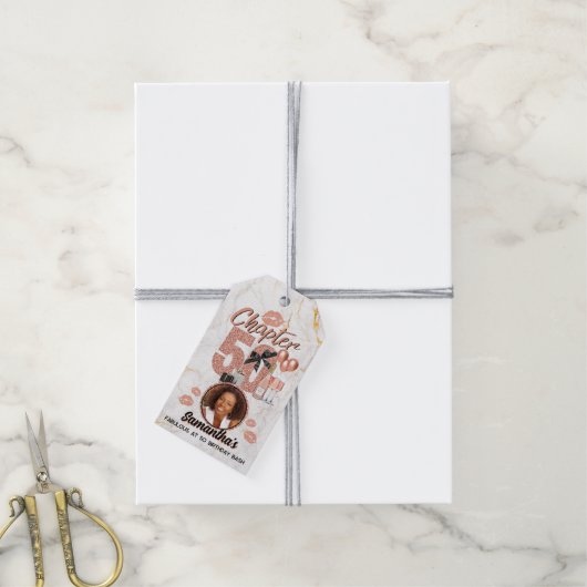 Chapter 50 Roos Gold 50th Birthday Elegante foto Cadeaulabel (Met Touw)