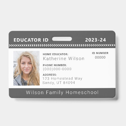 Charcoal Chevron Homeschool Educator ID Badge (Voorzijde)