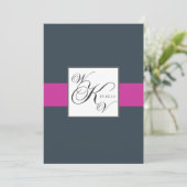 Charcoal Fuchsia Monogrammen Wedding Invitations Kaart (Staand voorkant)