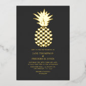 Charcoal & Gold Tropical Pineapple Wedding Folie Uitnodiging (Voorkant)