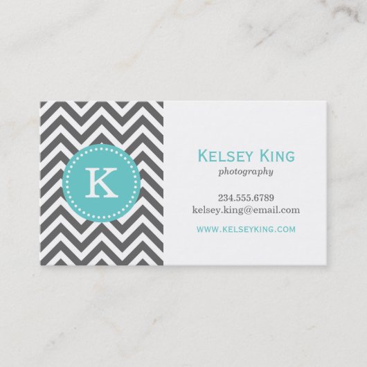 Charcoal Gray and Turquoise Chevron Monogram Visitekaartje (Voorkant)