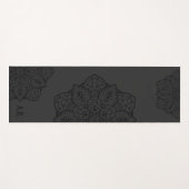 Charcoal Gray Decorative Mandala With Initials Yogamat (Voorkant (horizontaal))