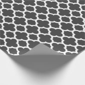 Charcoal Gray Quatrefoil Trellis Pattern Cadeaupapier (Hoek)