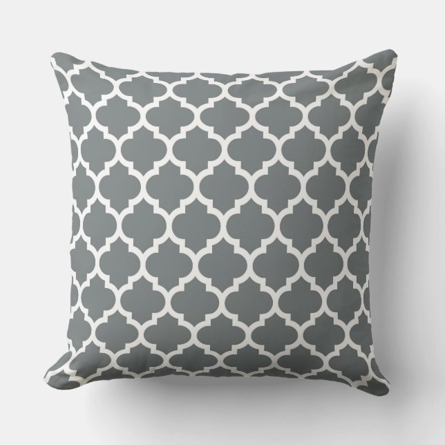 Charcoal Gray White Moroccan Quatrefoil Pattern #5 Kussen (Voorkant)